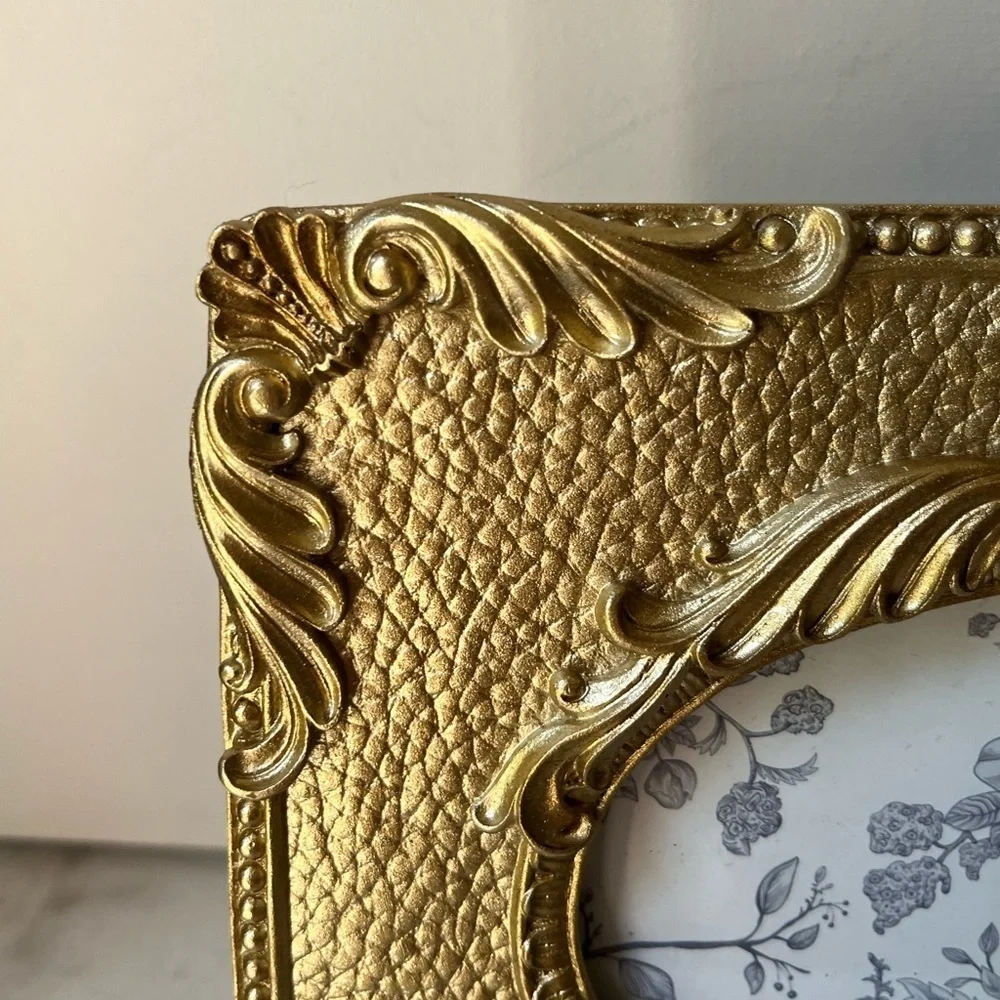 Gold Ornate Floral For Oval inside 4”x6” Picture Frame New 8.5” ”x6.5”